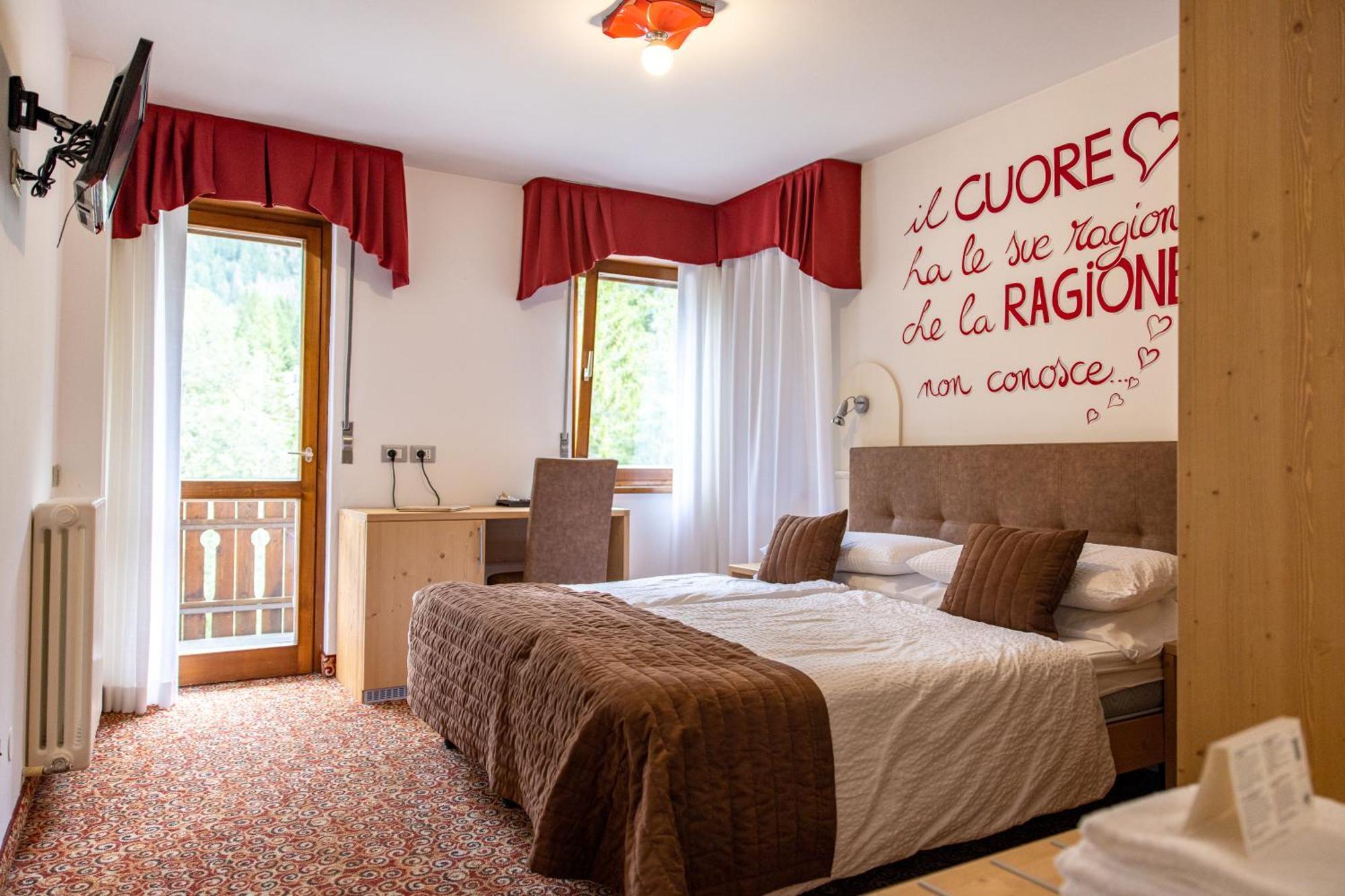 Hotel Europa San Martino Di Castrozza Esterno foto