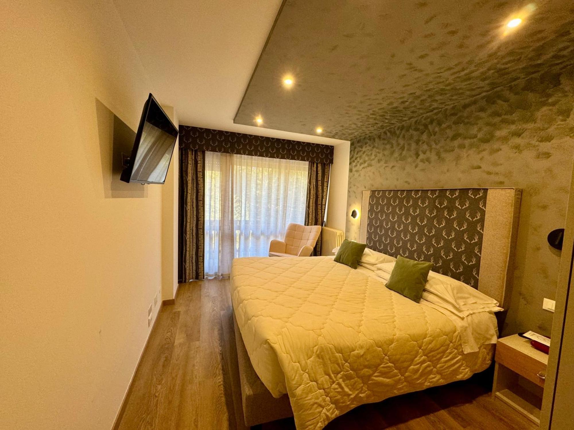 Hotel Europa San Martino Di Castrozza Esterno foto