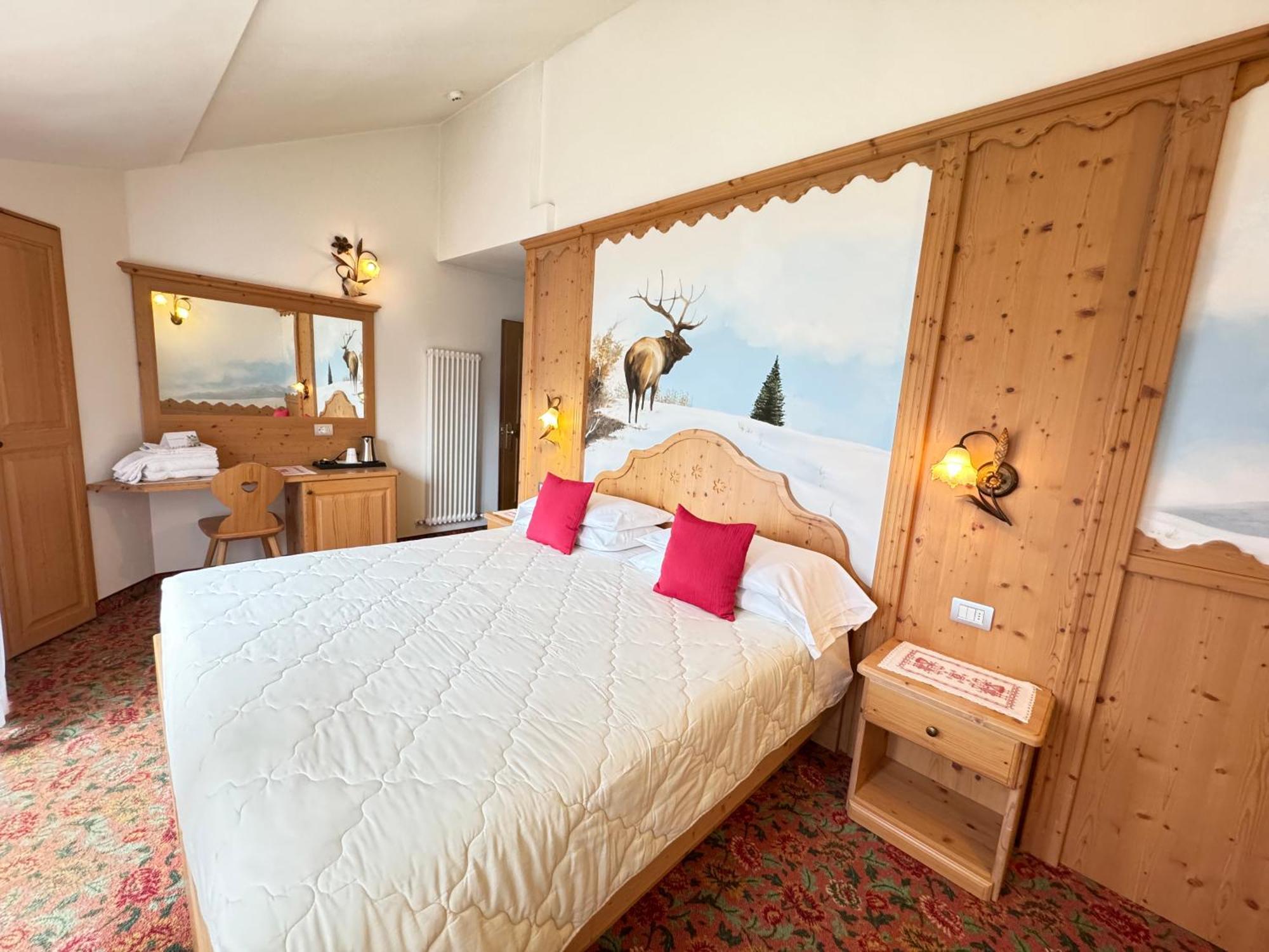 Hotel Europa San Martino Di Castrozza Esterno foto